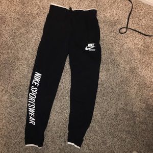 Nike joggers